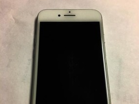 iPhone解锁屏幕方法大全（轻松解锁你的iPhone）